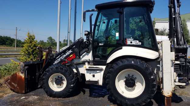 Picture of HIDROMEK HMK102 B BACKHOE LOADER