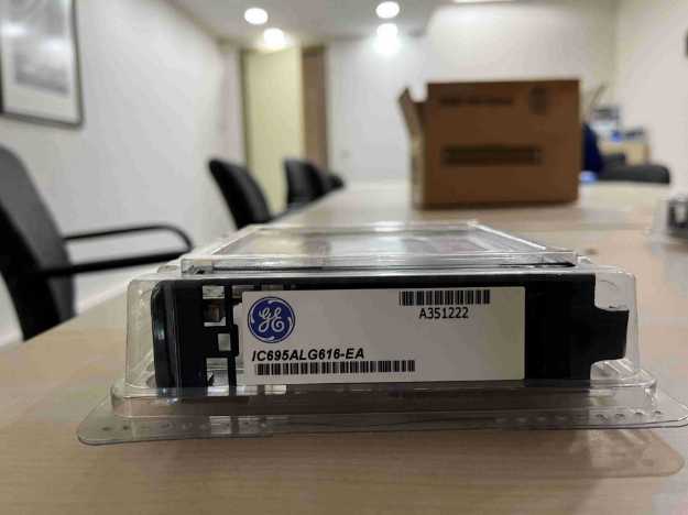 Picture of GE Fanuc Analog Input Module 16 channels IC695ALG616