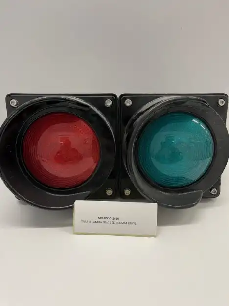 Picture of SWARCO K2K100 RED/GREEN TRAFFIC LAMP POWER LED 100MM KR/YL