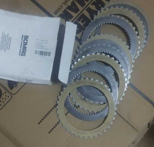 Picture of BOMAG 05817716 BRAKE DISC KIT