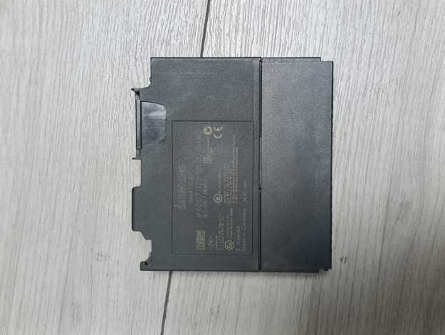 Picture of SIEMENS SIMATIC S7-300, Digital input SM 321, Isolated 32 DI, 24 V DC, 1x 40-pole 6ES7321-1BL00-0AA0