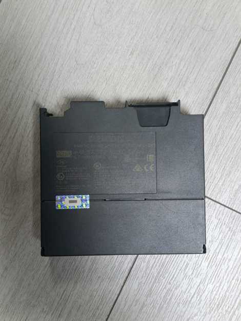 Picture of SIEMENS SIMATIC S7-300, Digital output SM 322, isolated, 32 DO, 24 V DC, 0.5A, 1x 40-pole, Total current 4 A/group (16 A/module) 6ES7322-1BL00-0AA0